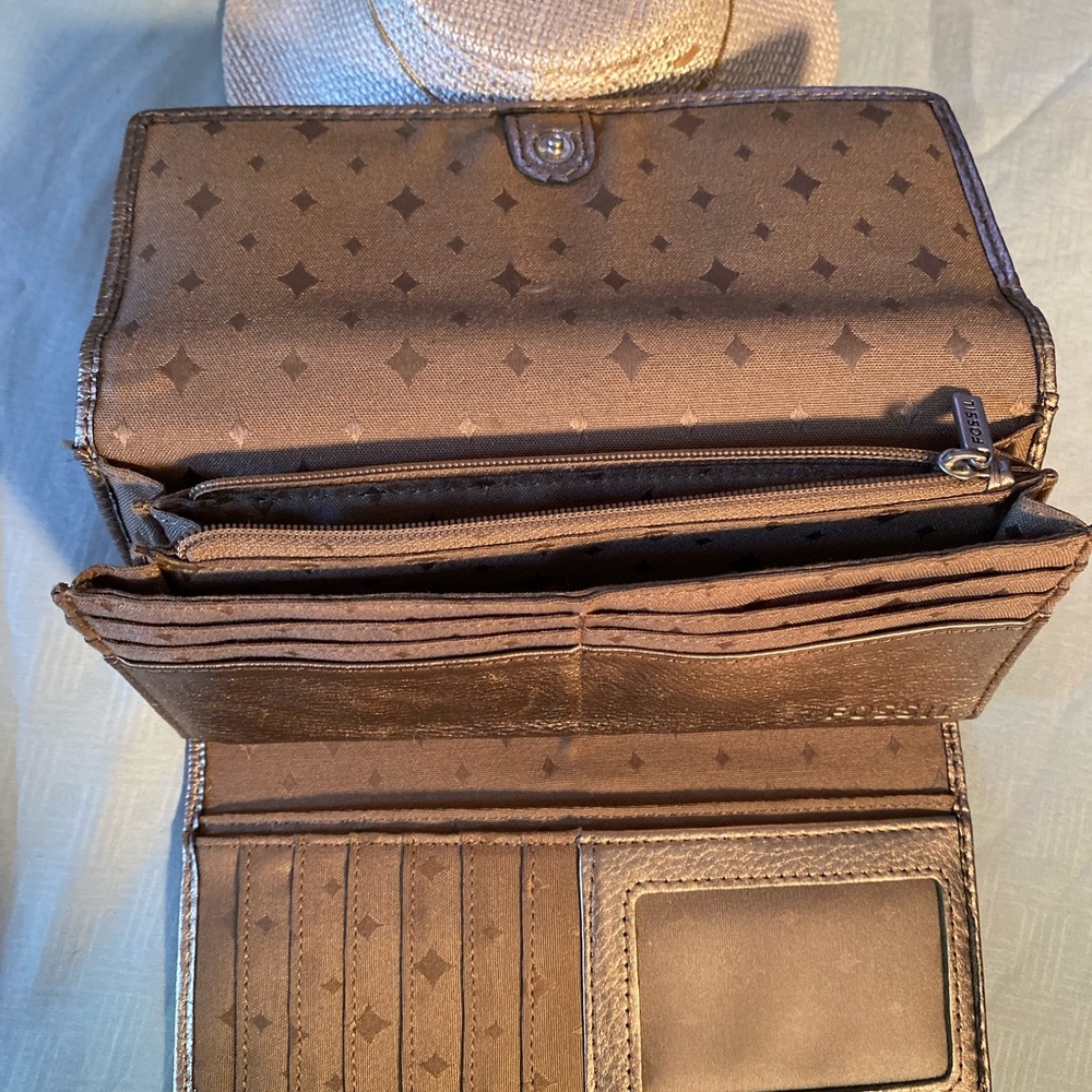 Fossil Clutch Wallet - image 5